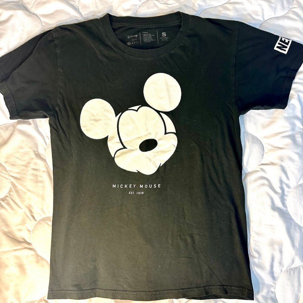 Mickey Mouse Disney Black T-Shirt Size Small